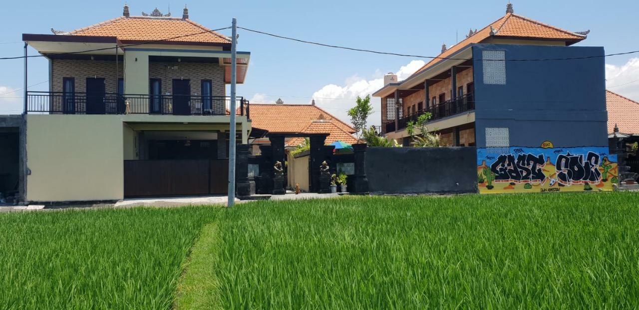 Sun Homestay Canggu Exterior foto