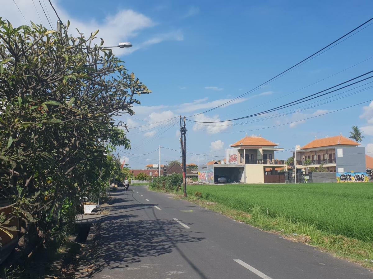 Sun Homestay Canggu Exterior foto
